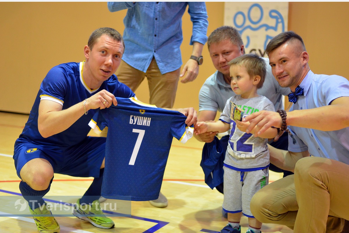 В Твери открылась международная детская футбольная школа «Юниор»