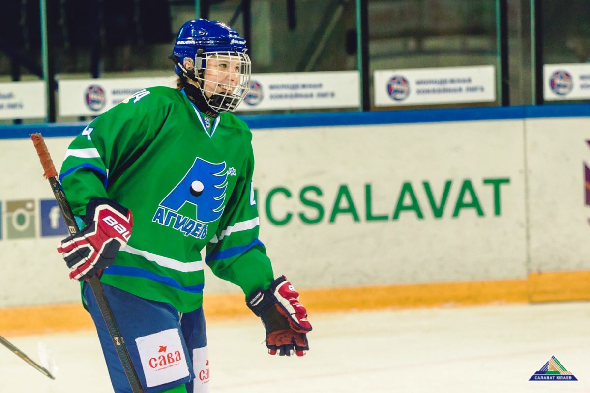 Дебют Татьяны Федоровой и вторая шайба Алены Зубковой