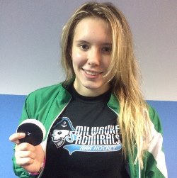 Алена Зубкова забросила первую шайбу в чемпионате ЖХЛ