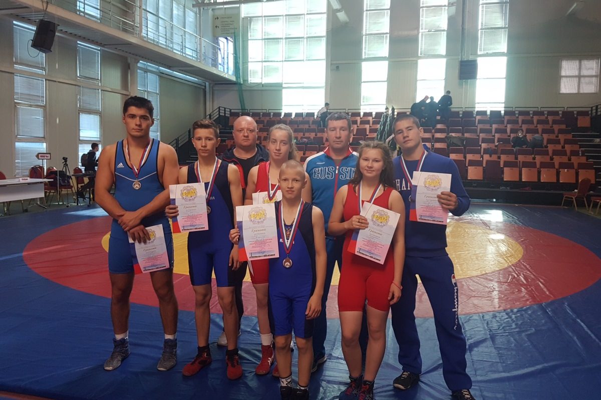 Тверские борцы поднялись на пьедестал почета Гимназиады-2017