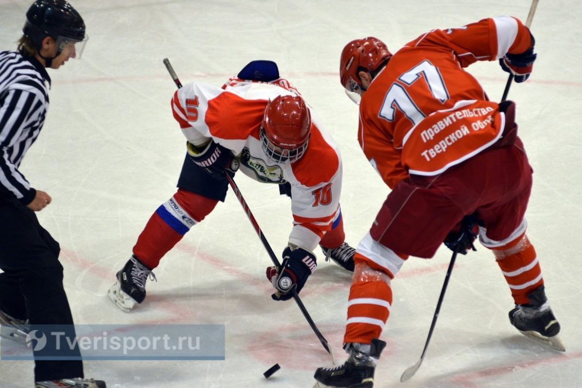 Хоккеисты Твери и Новосибирска сразятся за золото России
