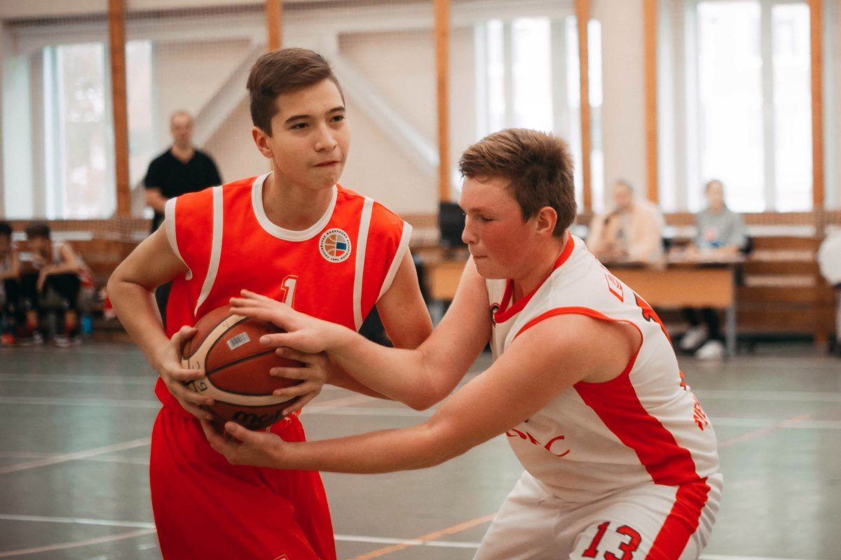 Ярославские «Медведи» возглавили таблицу баскетбольной лиги в Твери