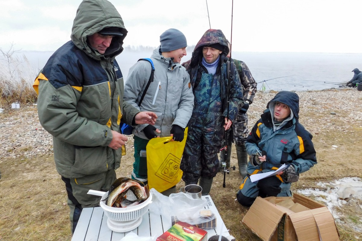 Женщина – к удаче: в Удомле продолжается «Сумасшедшая рыбалка»