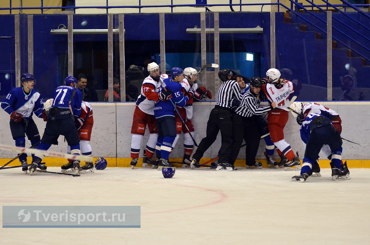 Массовая драка в матче «Тверичи» – «Локо-Юниор»