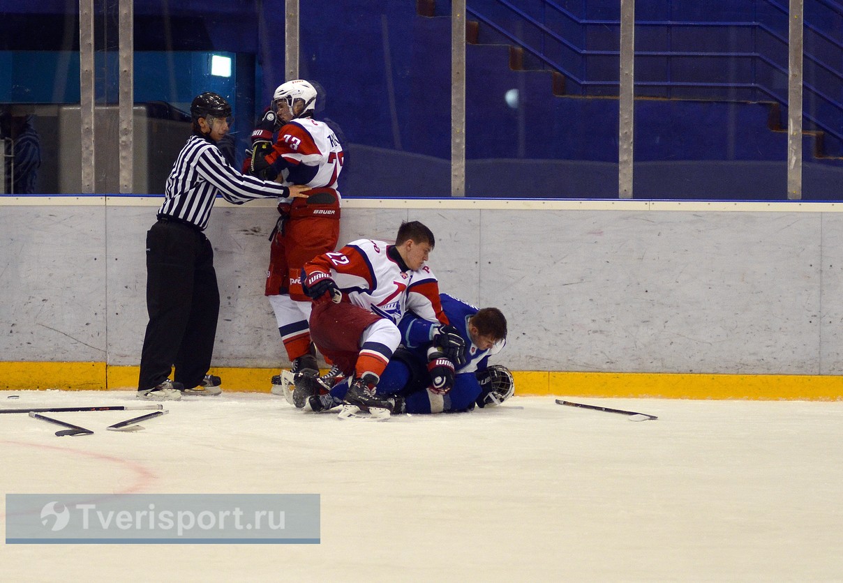 Массовая драка в матче «Тверичи» – «Локо-Юниор»