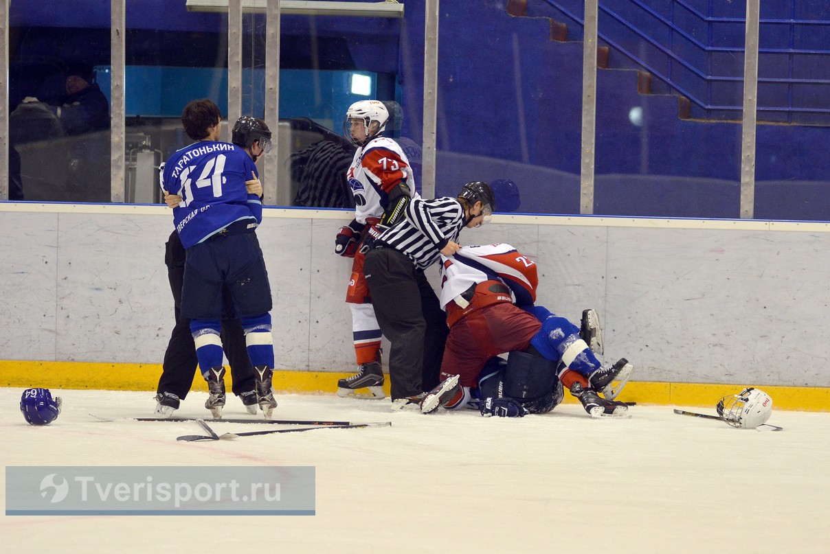 Массовая драка в матче «Тверичи» – «Локо-Юниор»