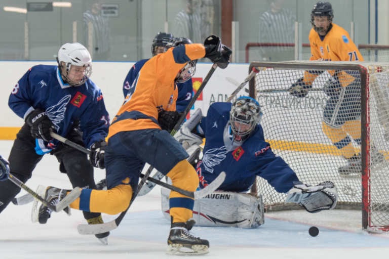 Хоккеисты Твери не смогли одолеть «атлантов»