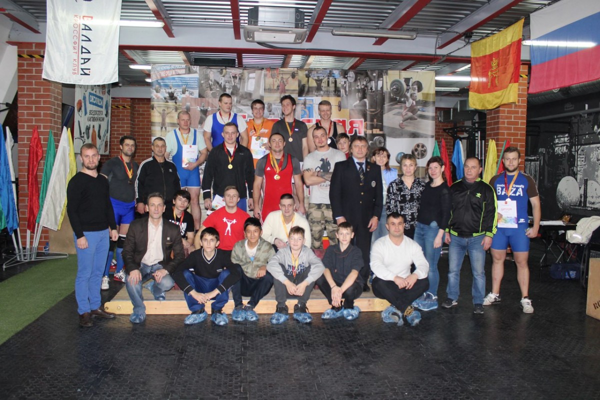 По первому разряду: тверские штангисты выявили сильнейших