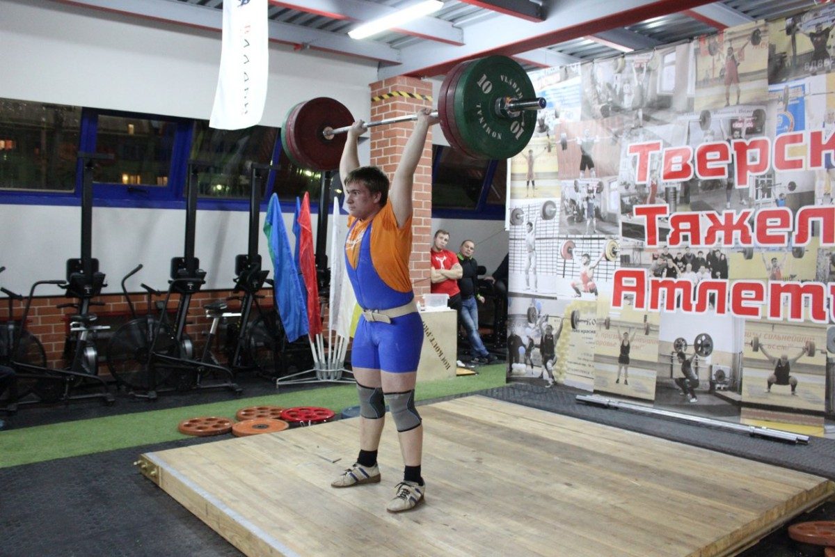 По первому разряду: тверские штангисты выявили сильнейших