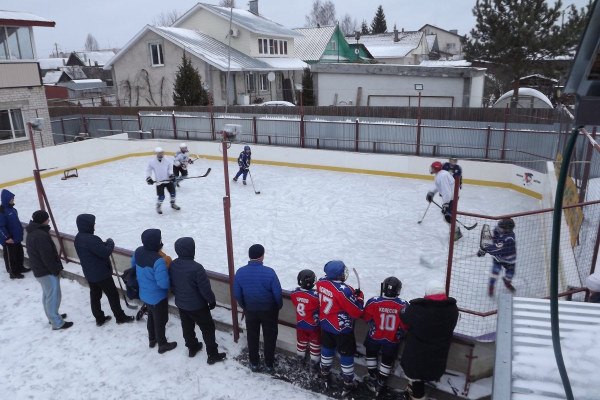 В Тверской области прошел первый в новом году хоккейный турнир под открытым небом