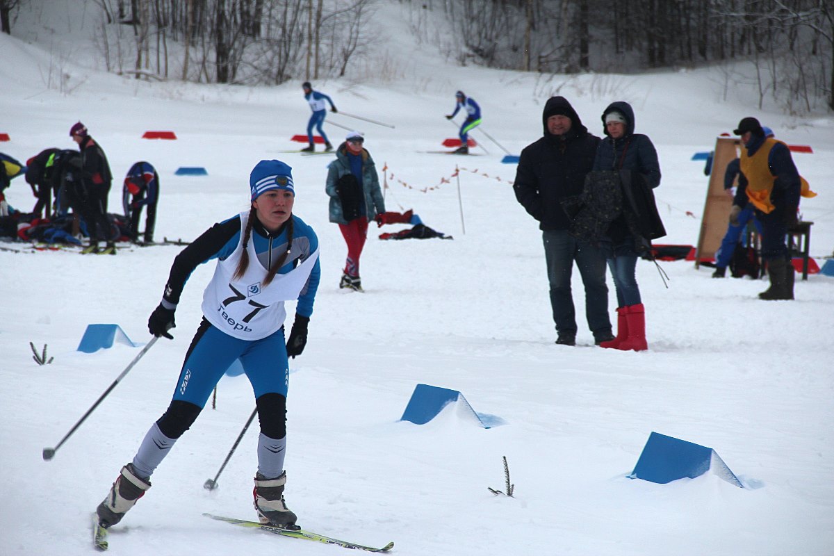 На Кубок губернатора: под Тверью состоялась премьера новых региональных соревнований по лыжным гонкам