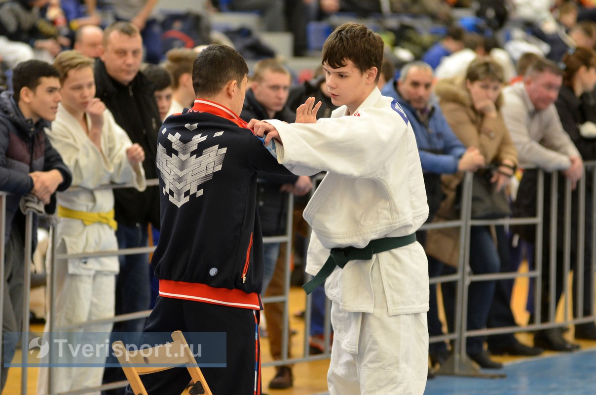 В Твери лучшим дзюдоистам вручили призы СОБРа Росгвардии