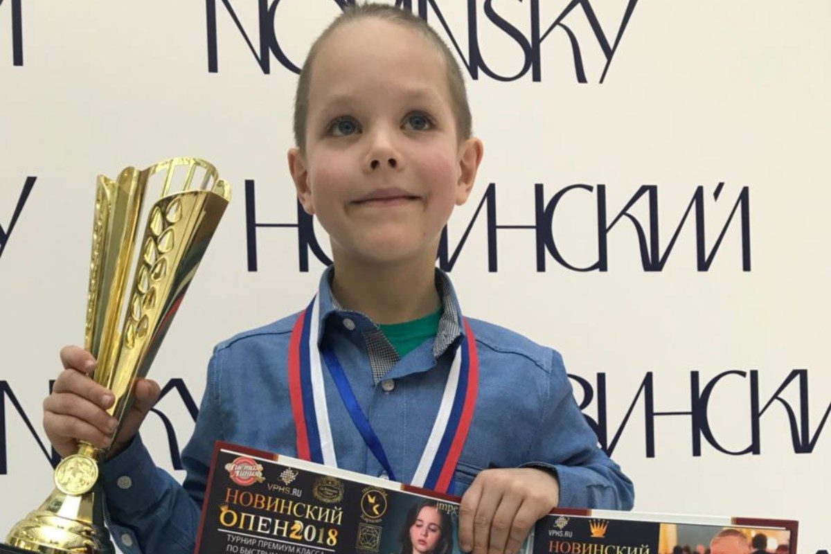 Шестилетний тверской шахматист получил приз чемпиона мира
