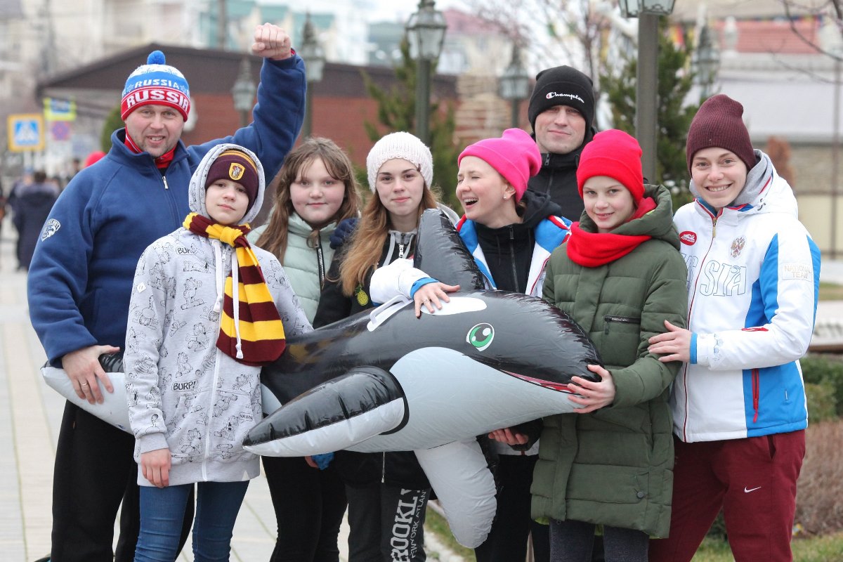 Юная боксерша из Тверской области заставила тренера искупаться в ледяном море