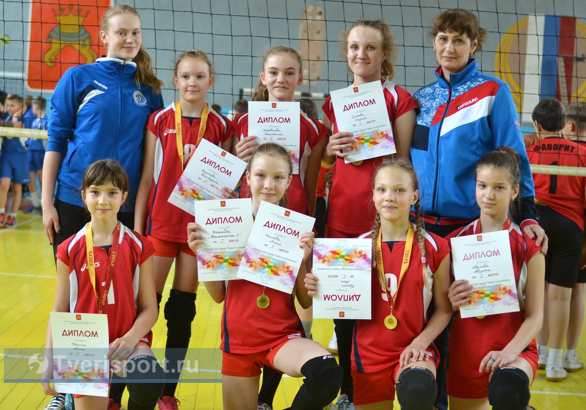 Девочки против мальчиков: в Твери завершилось первенство по волейболу «Лига юниор»