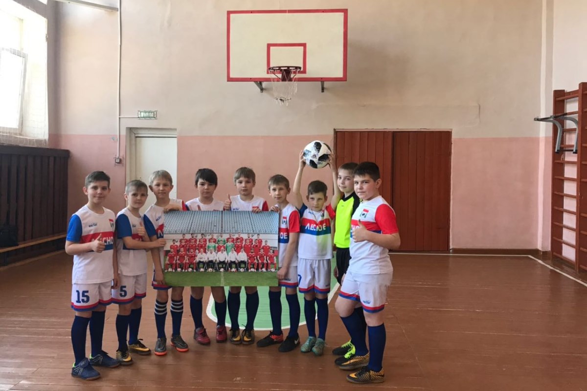 Звезды сборной России исполнили мечту юного футболиста из Тверской области
