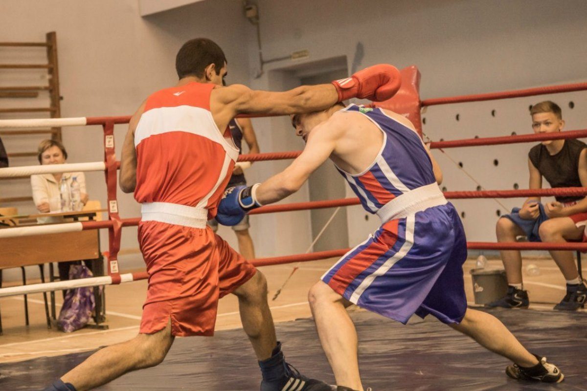 На турнире в Осташкове боксер из Лихославля получил специальный приз