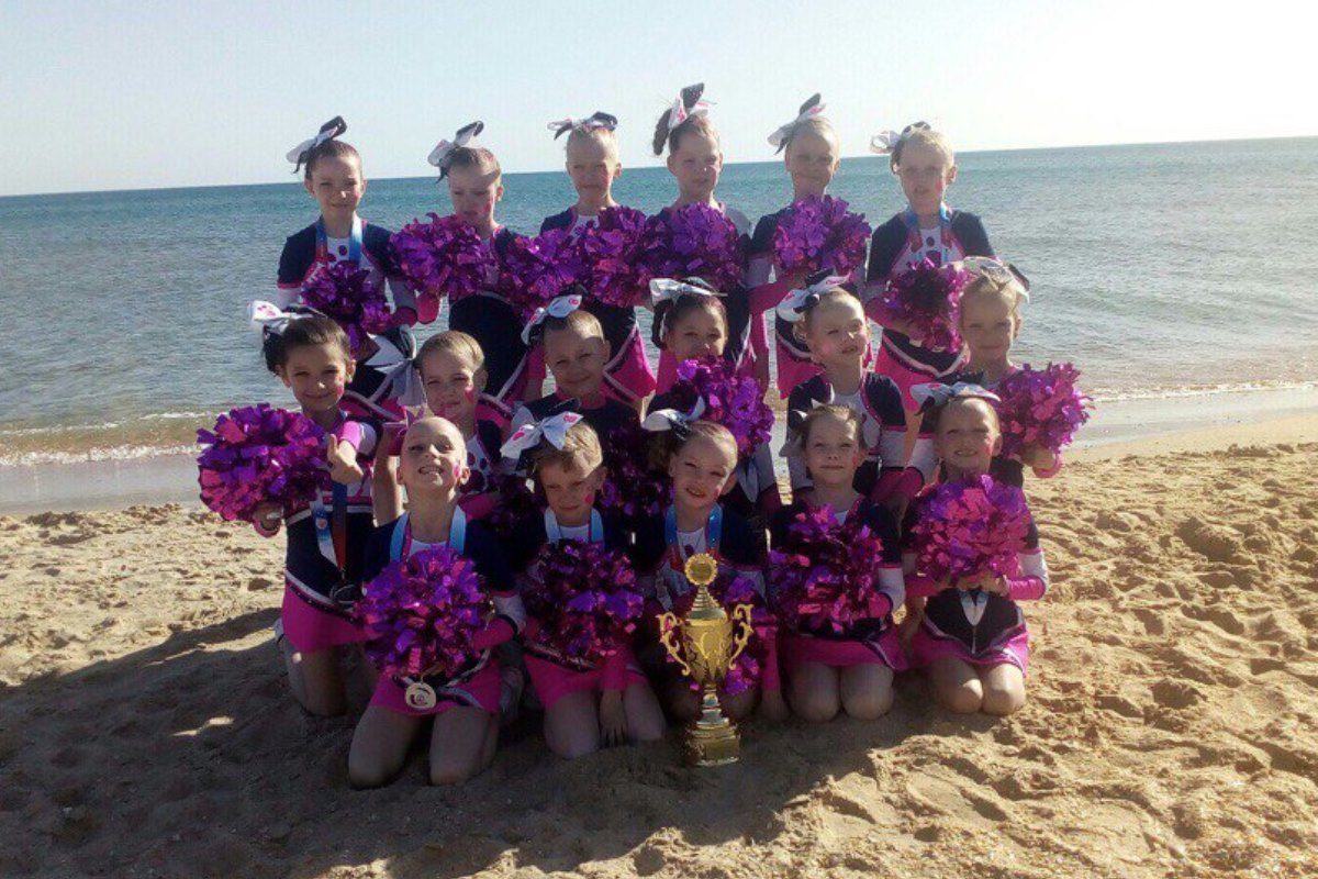 Тверские чирлидеры привезли серебряные медали с Черного моря