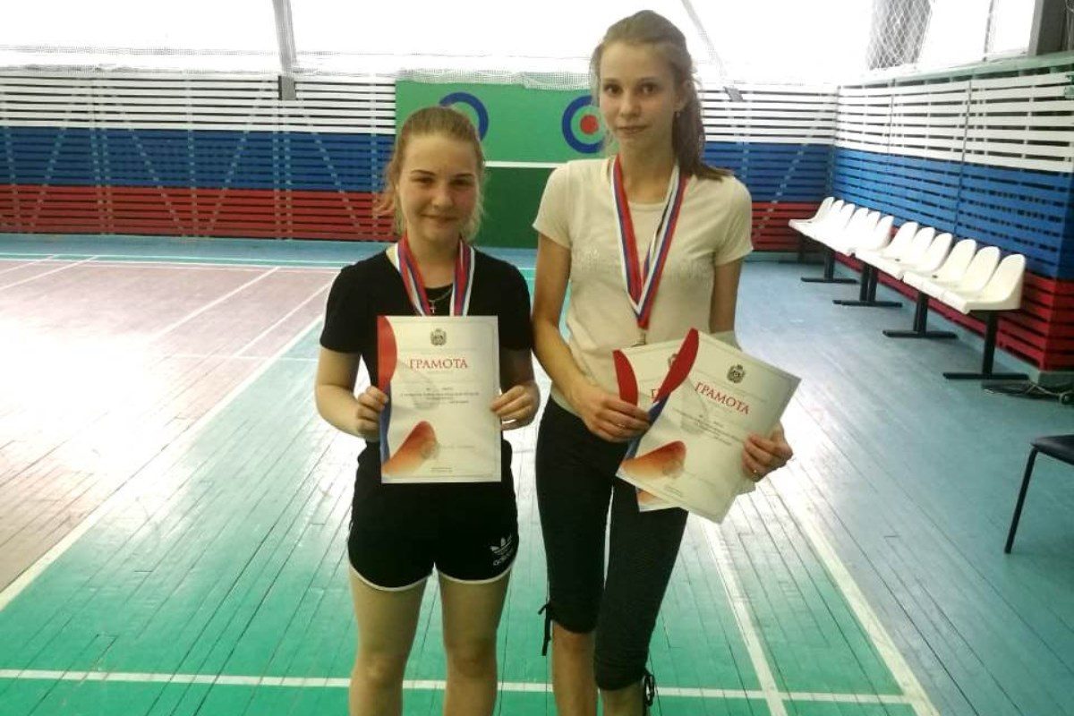 Бадминтонисты из Тверской области собрали полный комплект медалей в Великом Новгороде