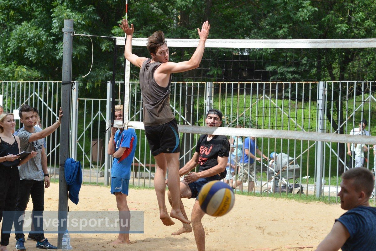 Солнечный удар решил судьбу Кубка Твери по пляжному волейболу