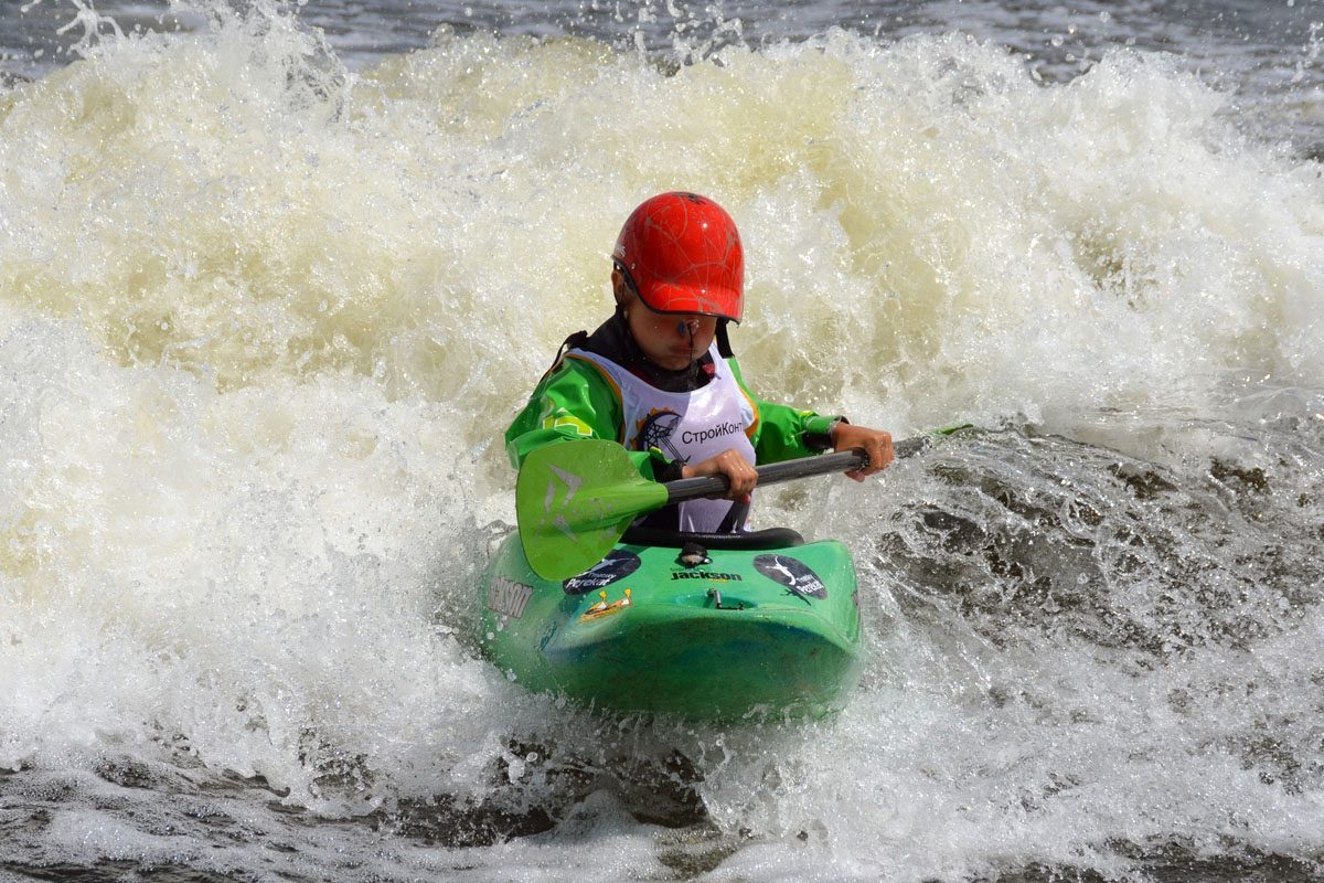Тимофей Конюхов заработал первые для тверского спорта очки Кубка мира по фристайлу на бурной воде