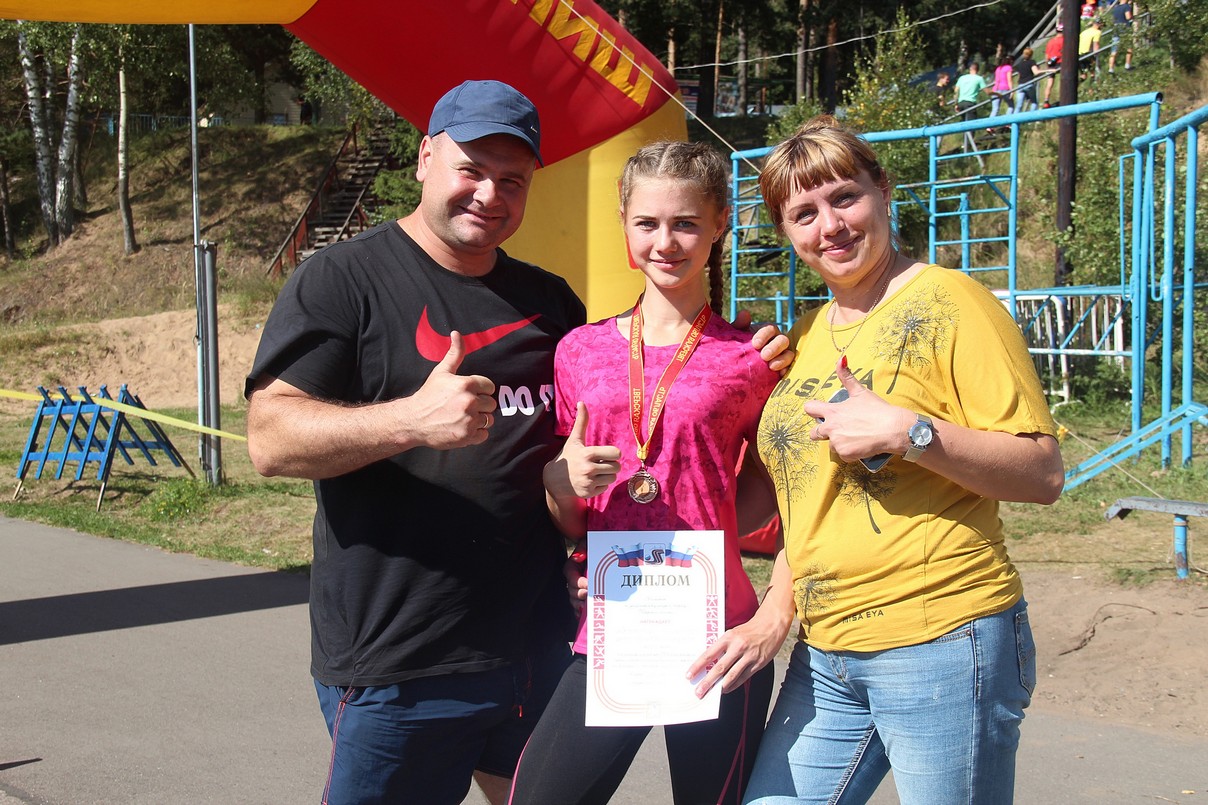 Алексей Соловьев и Ирина Микешина стали чемпионами Тверской области по лыжероллерам