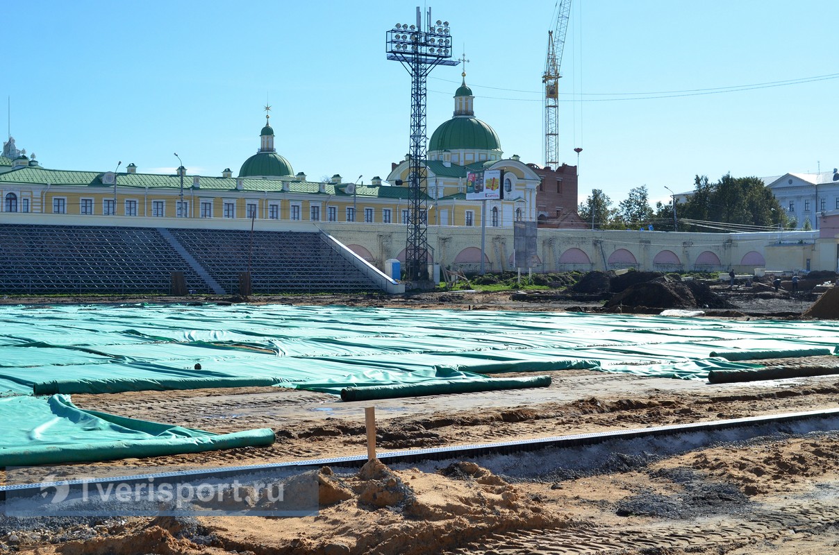 К 25 октября в Твери планируется завершить основные работы по реконструкции стадиона «Химик»