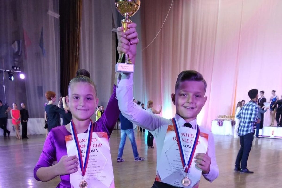 Тверские танцоры открыли новый сезон с золотого дубля на российском турнире