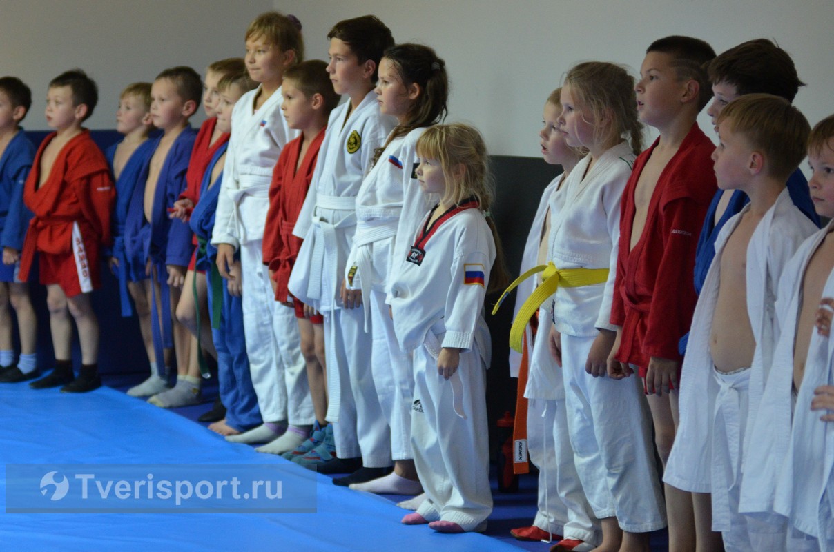 Легендарные чемпионы открыли в Твери клуб единоборств для будущих победителей