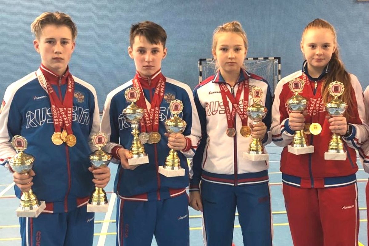 Максим Оглоблин завоевал все золото Москвы по бадминтону