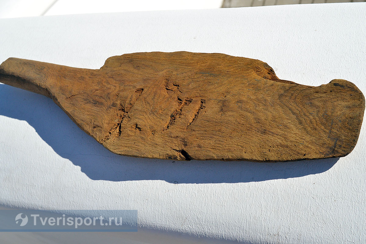 Археологи обнаружили средневековый артефакт, раскрывающий тайны тверской гребли
