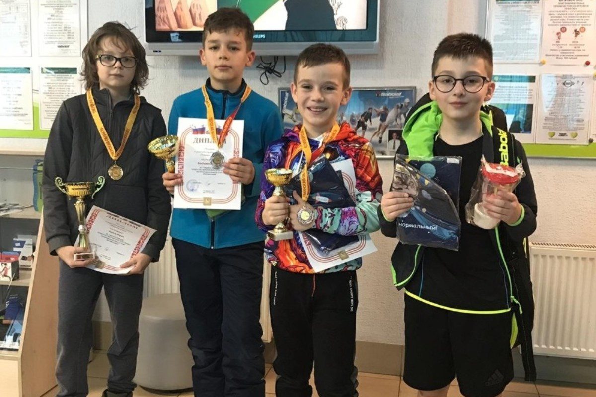 Спортсмены твери. Теннис клуб Тверская обл Румянцево. Румянцево Тверь детский лагерь тренеры.