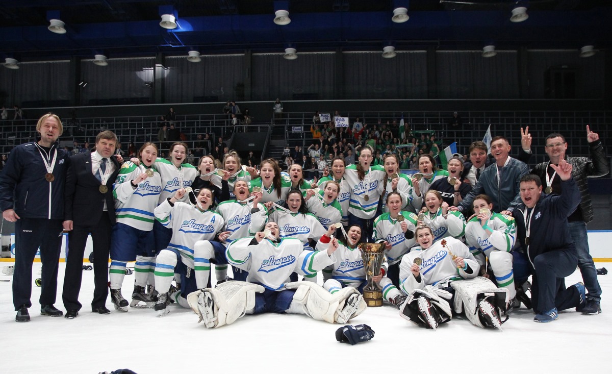 «Тверские тигрицы» стали двукратными чемпионками России по хоккею