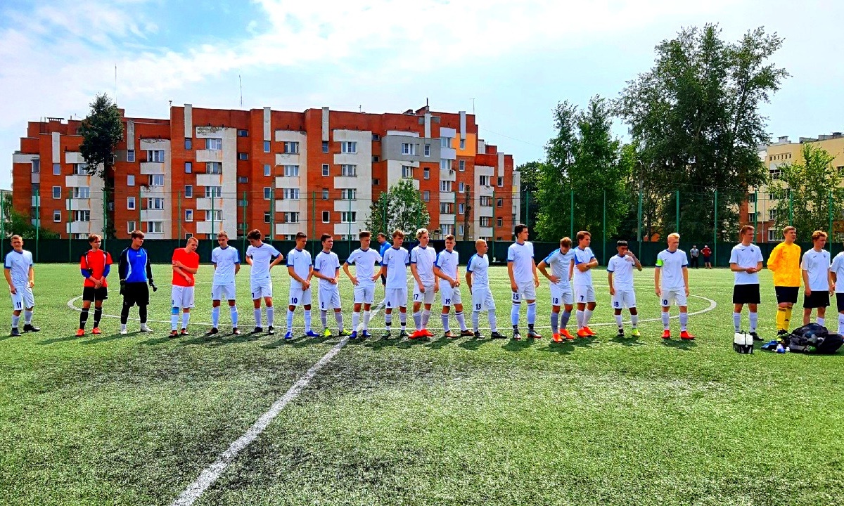 Тверские футболисты стартовали в первенстве России среди команд спортивных школ (U-18)