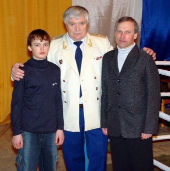 Генеральный прокурор России наградил выпускника старицкой секции бокса
