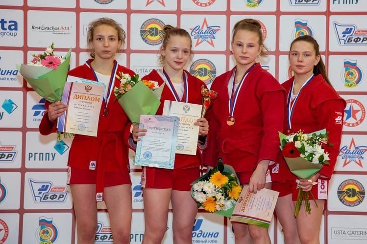 Юная самбистка из Твери завоевала серебро России и путевку на первенство Европы