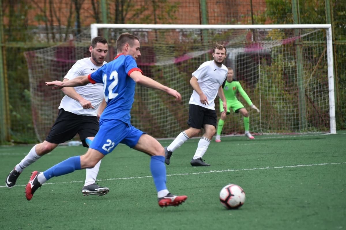 Тверские футболисты с минимальным счетом уступили лидерам «Золотого кольца»