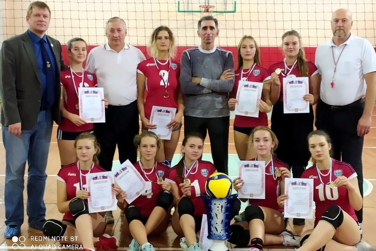 Девушки из Кимр завоевали золото Детской волейбольной лиги