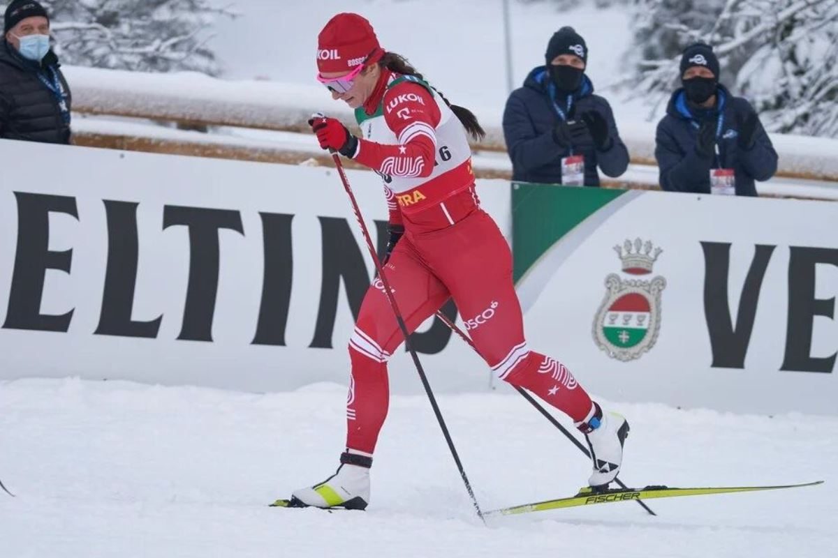 Наталья Непряева занимает второе место в общем зачете финского этапа Кубка мира