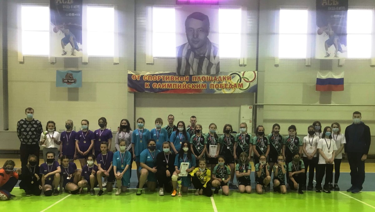 В Тверской области названы лучшие школьные команды по гандболу