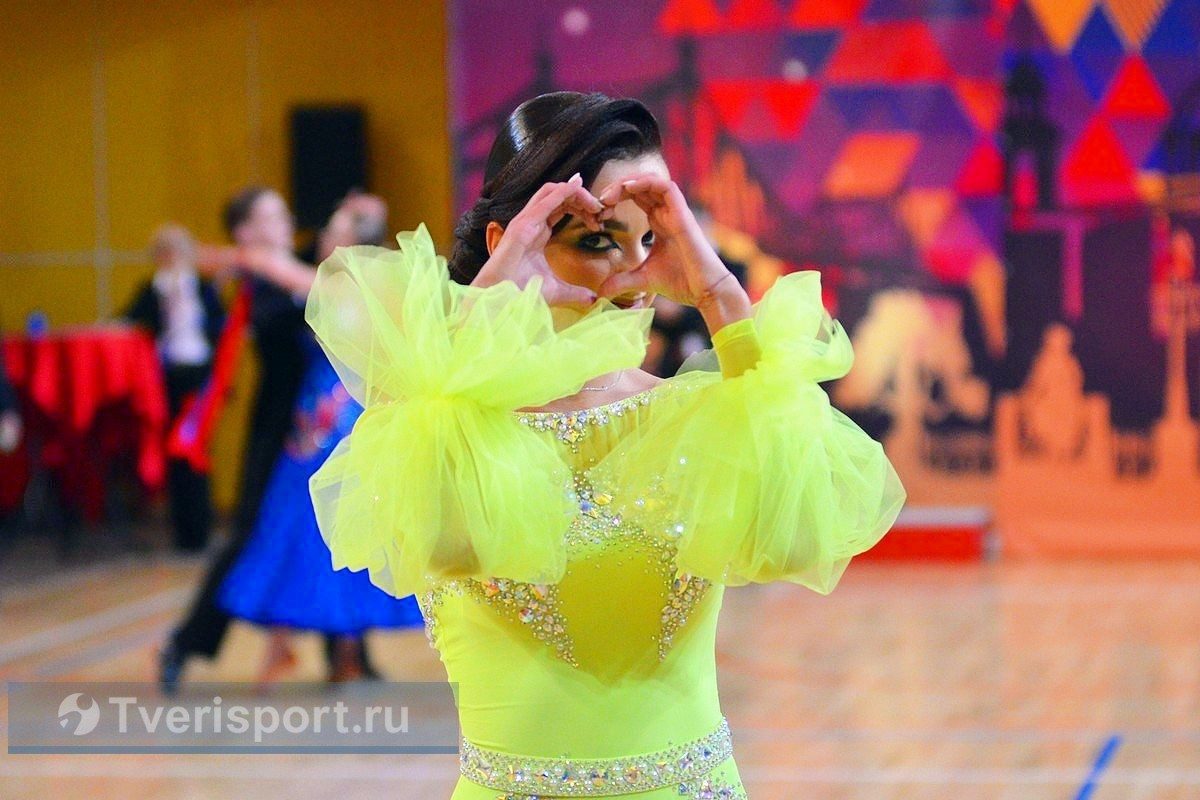 В ритме вальса и фокстрота: фоторепортаж с чемпионата Тверской области по спортивным танцам