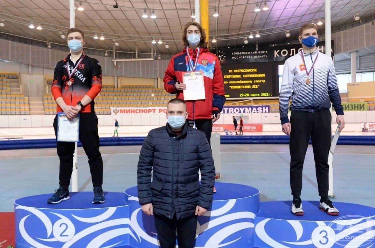 Тверские конькобежцы с рекордами и надеждами завершили сезон