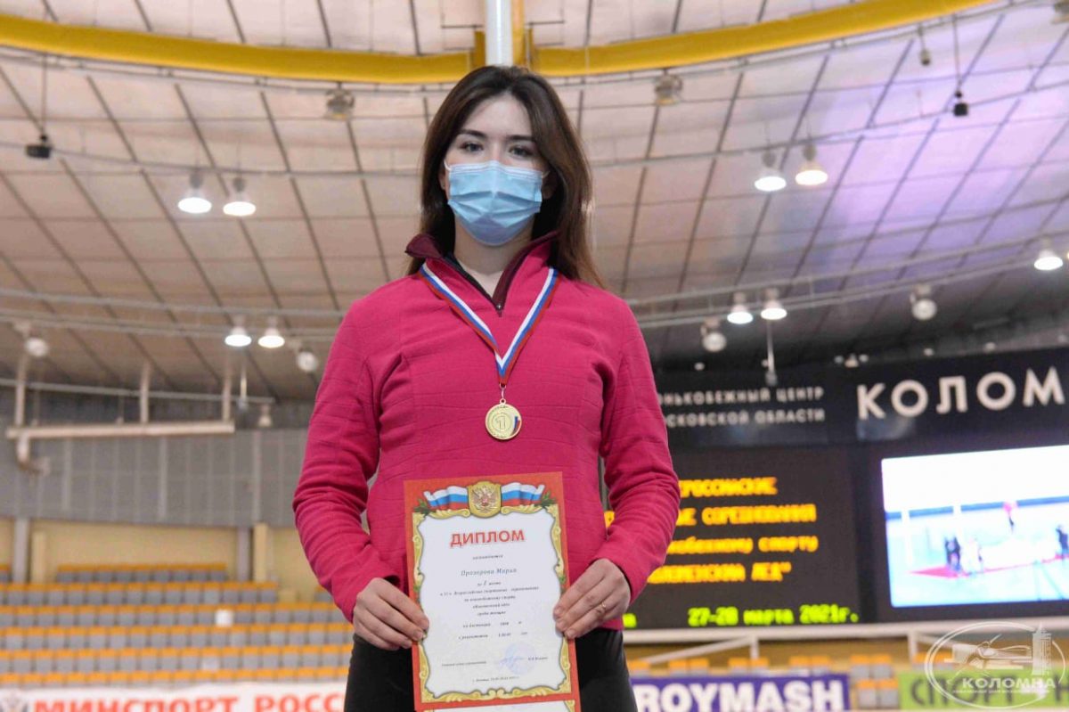 Тверские конькобежцы с рекордами и надеждами завершили сезон