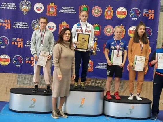 Восьмиклассница из Тверской области завоевала серебро первенства России по вольной борьбе