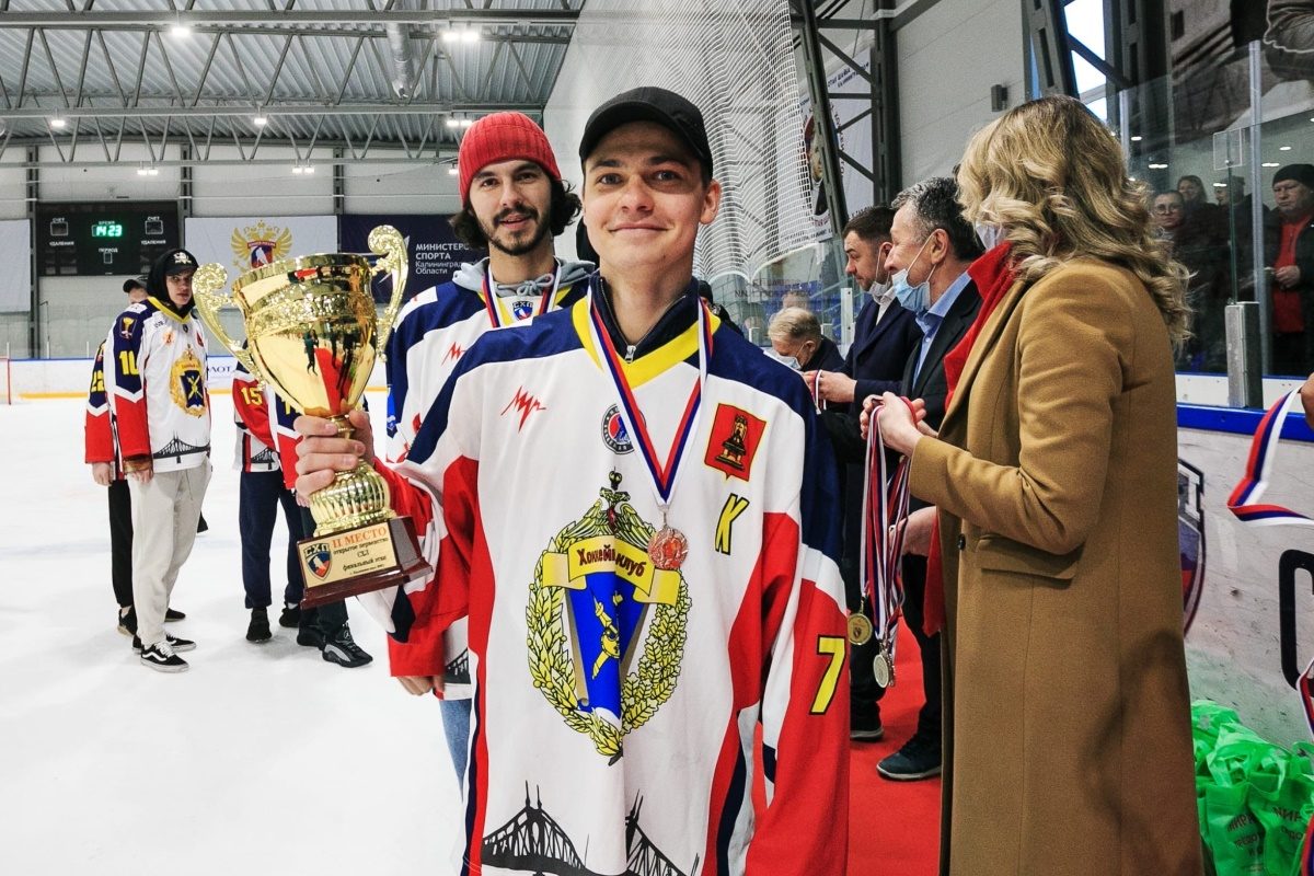 Тверские хоккеисты стали серебряными призерами Открытого первенства СХЛ