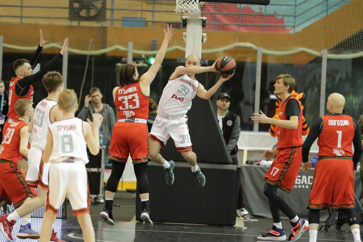 Баскетбол со звездами: в Твери прошел Суперфинал «Локолиги»