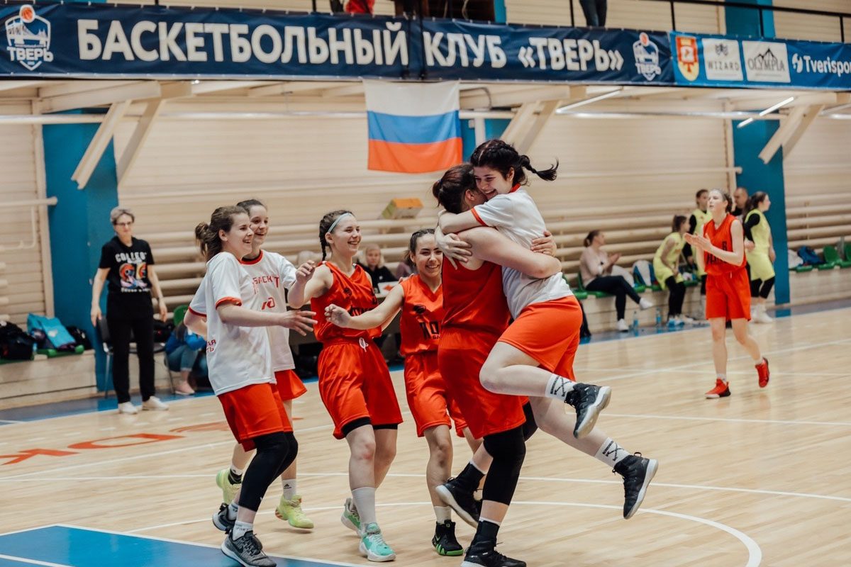 Девчонки из Максатихи вышли в Суперфинал Всероссийского чемпионата «Локобаскет»