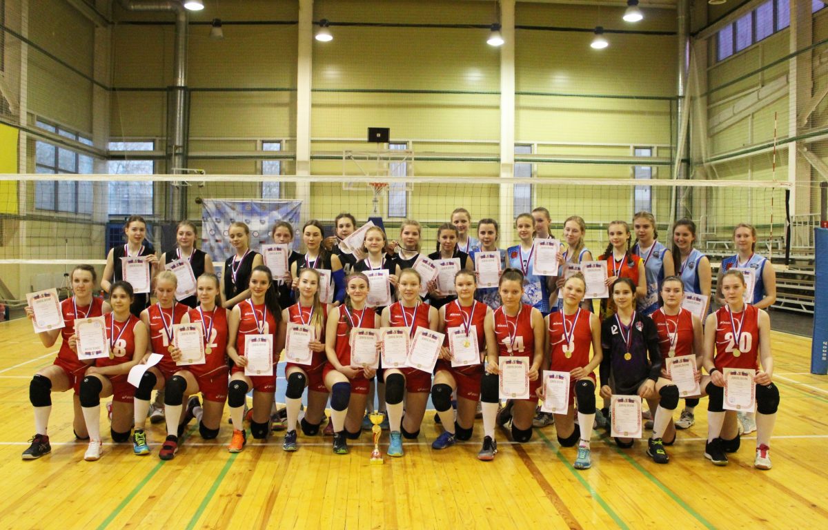 Волейболистки тверской спортшколы «Лидер» продолжили победную серию