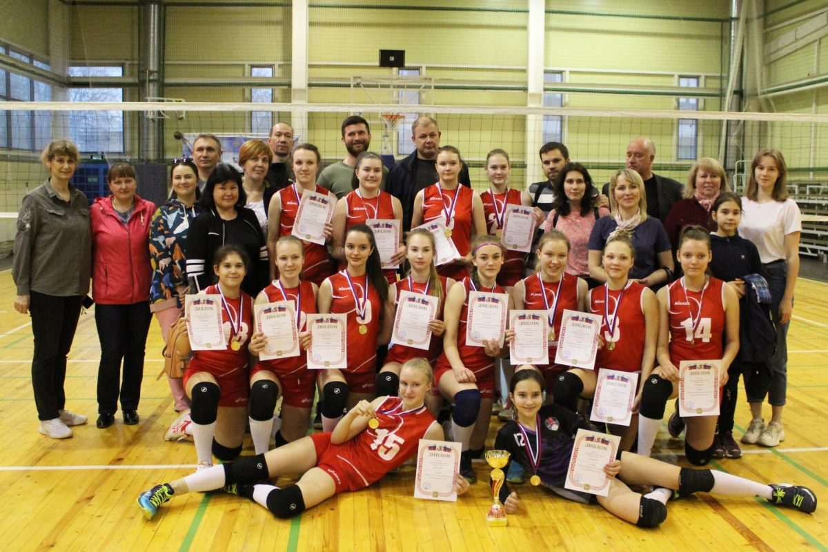 Волейболистки тверской спортшколы «Лидер» продолжили победную серию