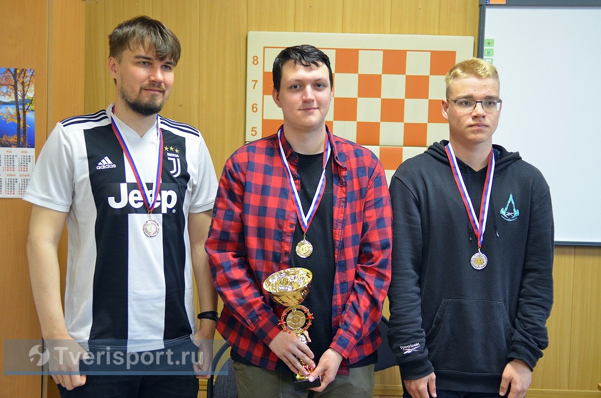 Игры разума: чемпионы Европы и школьники соперничали за Кубок ЦФО по решению